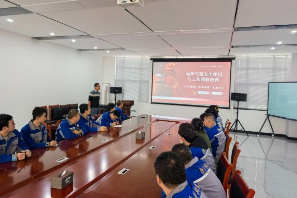 規(guī)范操作流程，共筑安全防線—泰安德美機(jī)電成功舉辦工傷預(yù)防專題培訓(xùn)